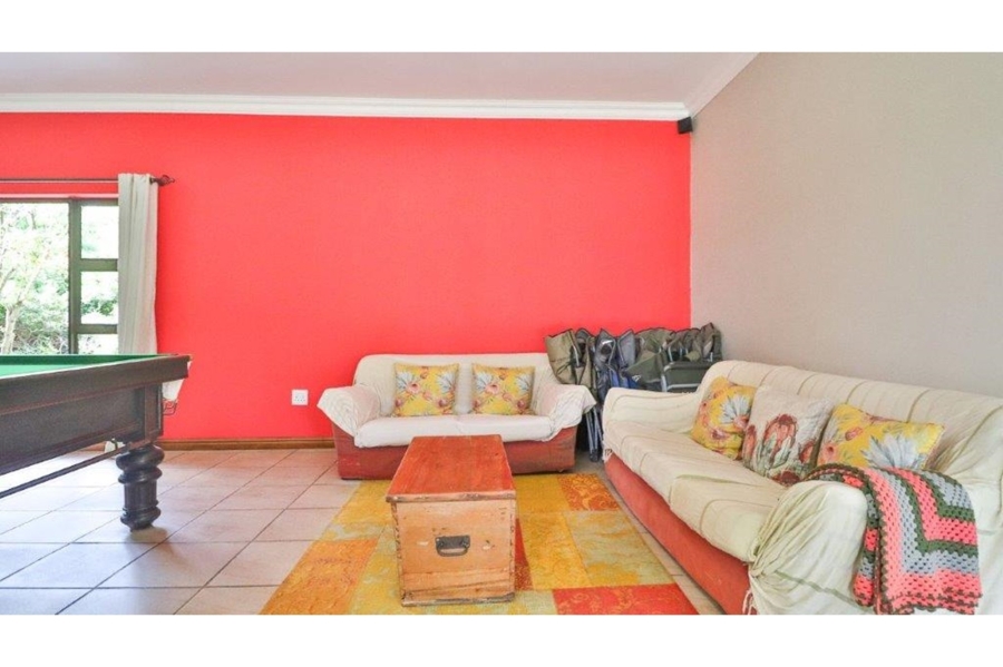 6 Bedroom Property for Sale in Lovemore Park Eastern Cape